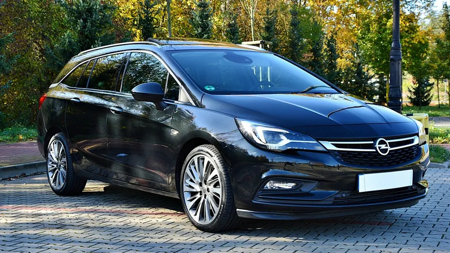 OPEL Astra -