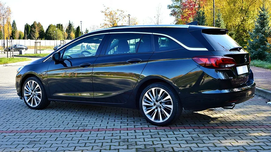 OPEL Astra -