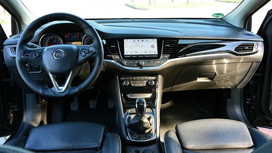 OPEL Astra -