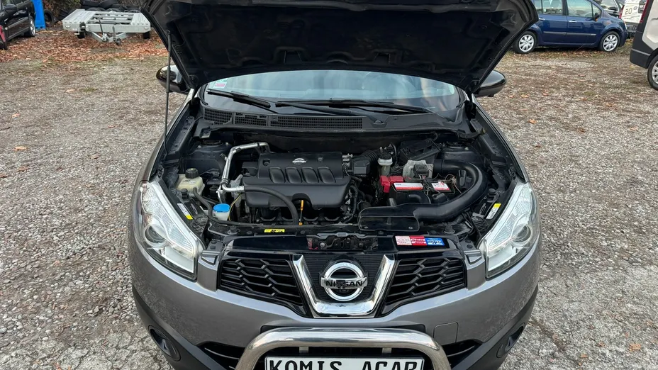 NISSAN Qashqai -