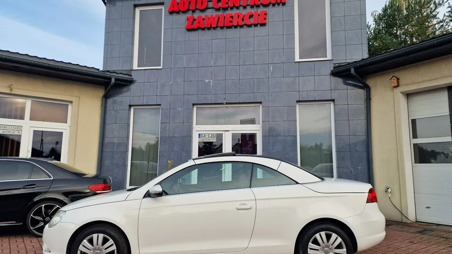 VOLKSWAGEN Eos -