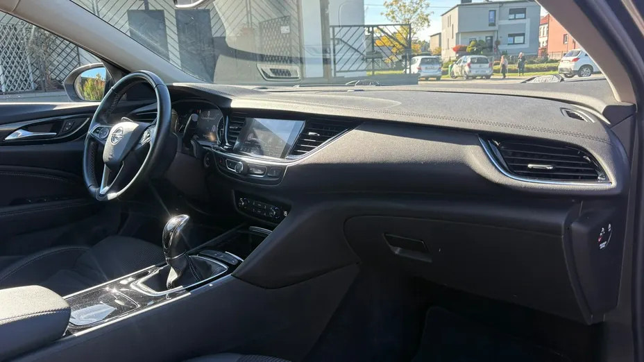OPEL Insignia -