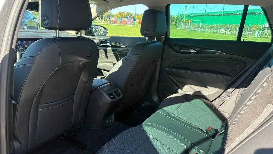 OPEL Insignia -