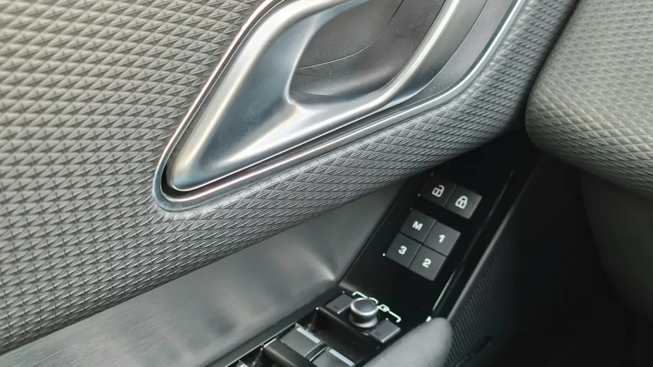 LAND ROVER Range Rover Velar -