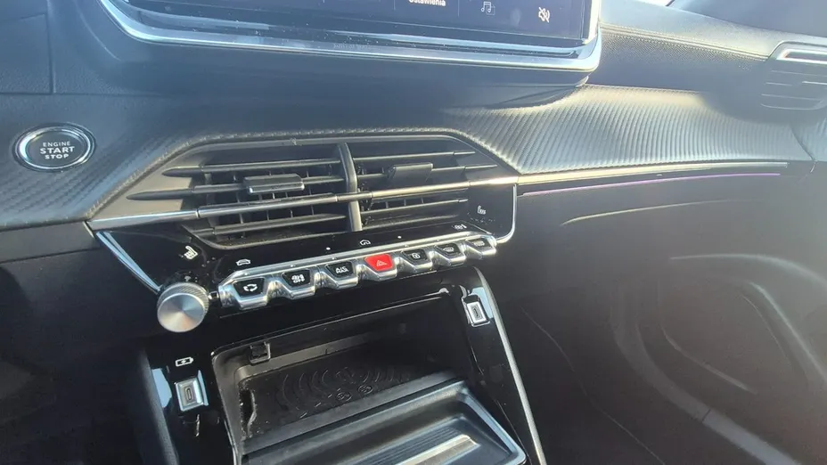 PEUGEOT 2008 -