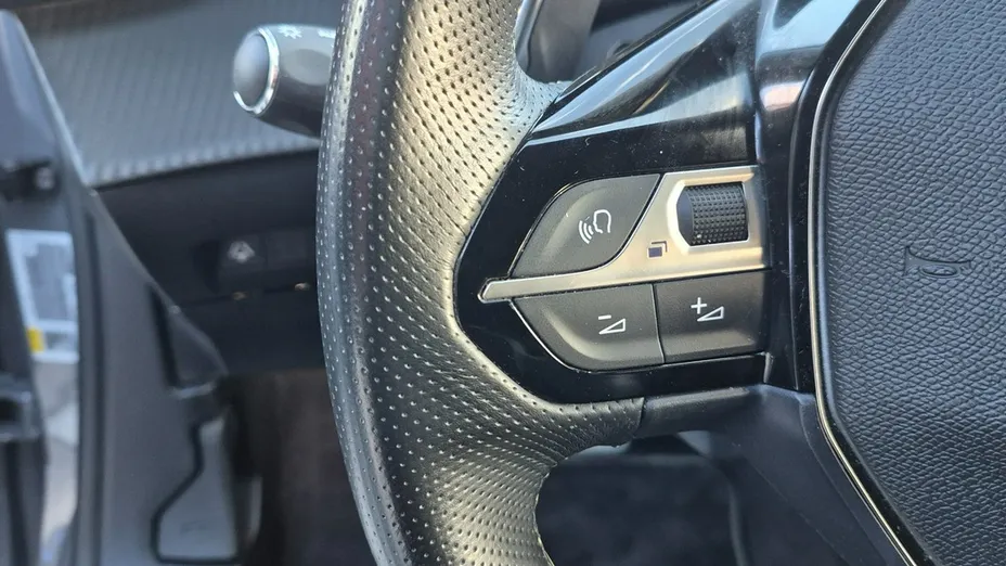 PEUGEOT 2008 -