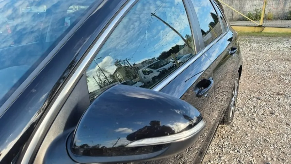 HYUNDAI i30 -