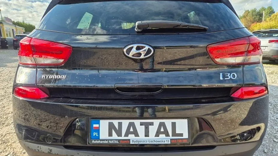 HYUNDAI i30 -