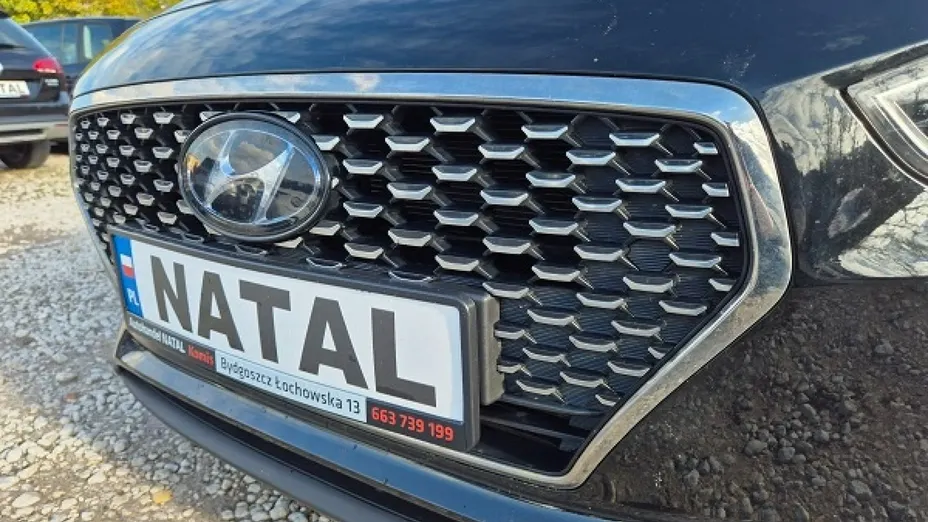 HYUNDAI i30 -