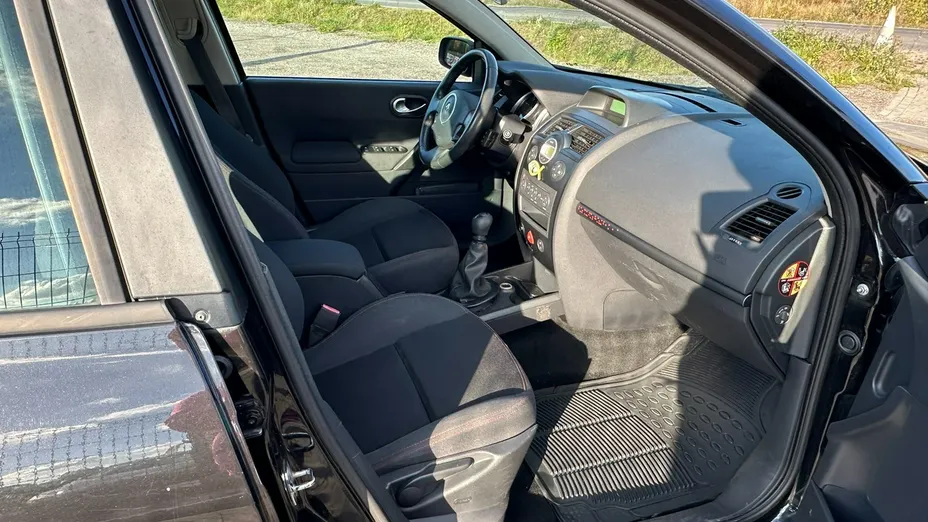 RENAULT Megane -