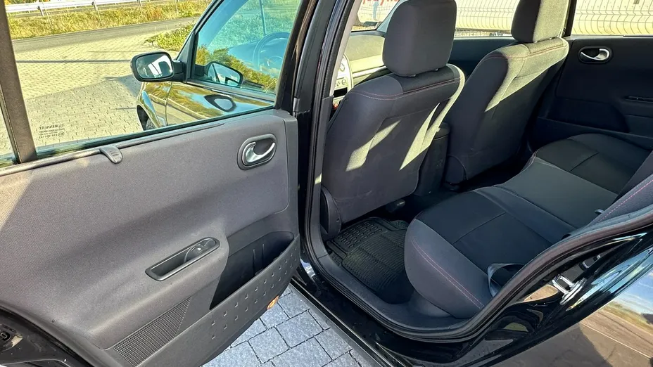 RENAULT Megane -