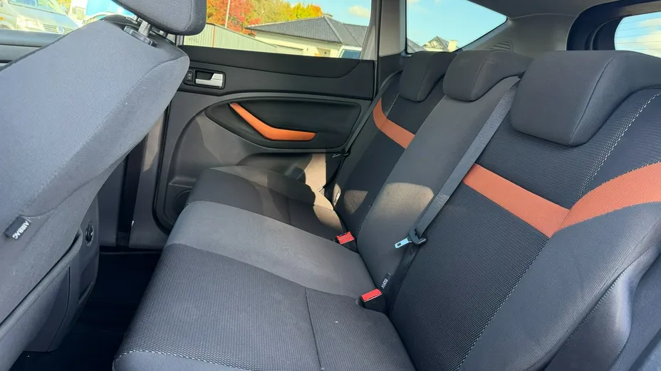 FORD Kuga -