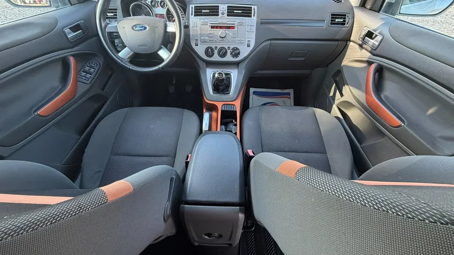 FORD Kuga -