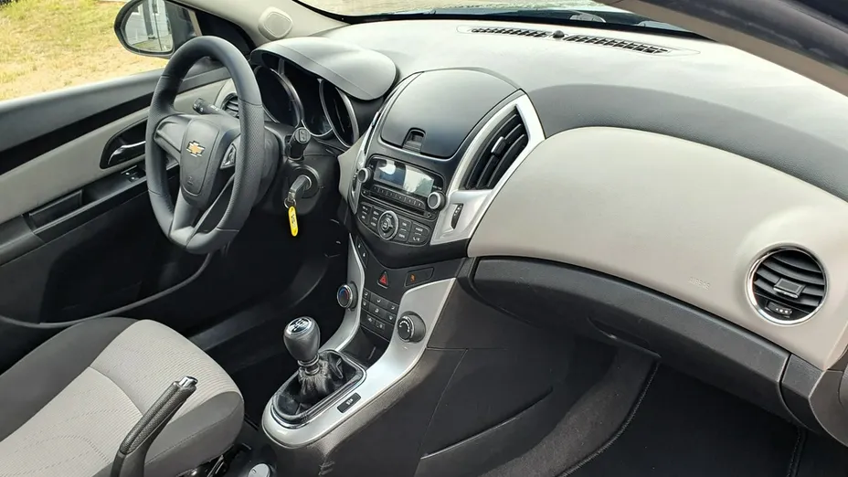 CHEVROLET Cruze -
