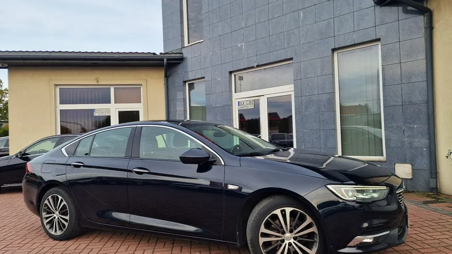 OPEL Insignia -