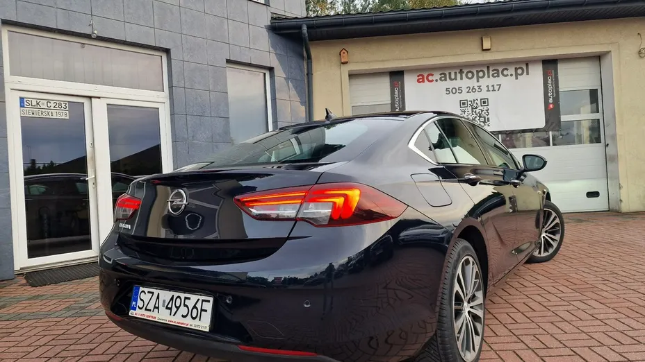 OPEL Insignia -