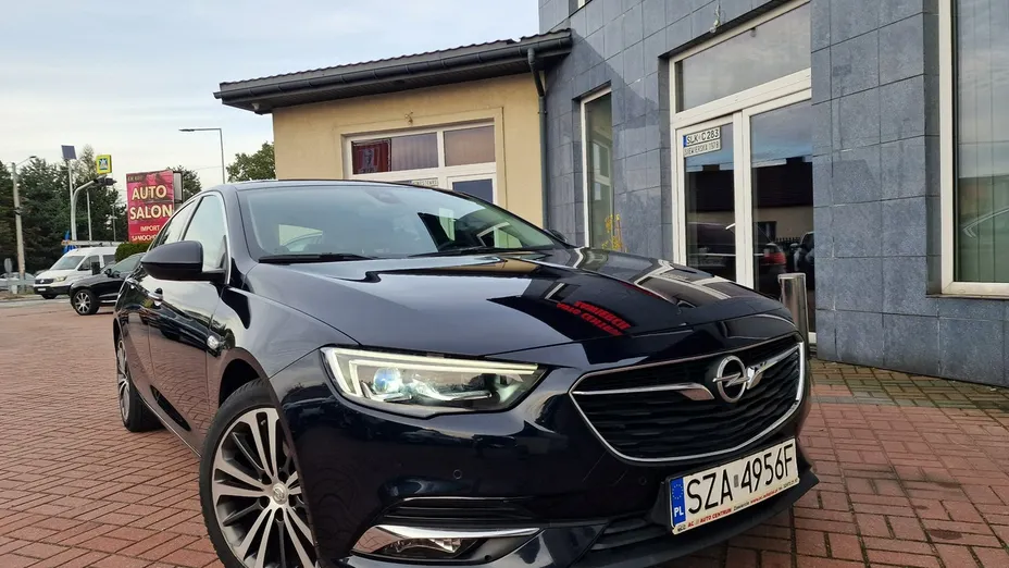 OPEL Insignia -