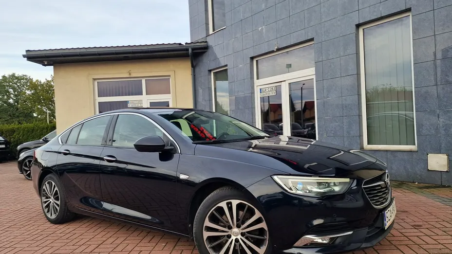 OPEL Insignia -