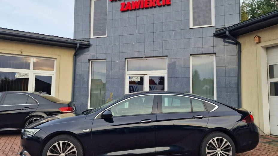 OPEL Insignia -