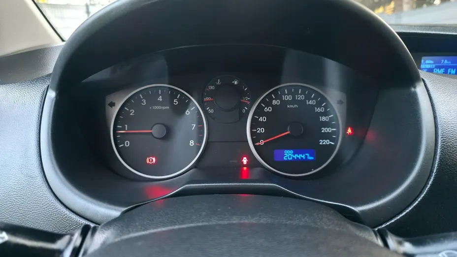 HYUNDAI i20 -