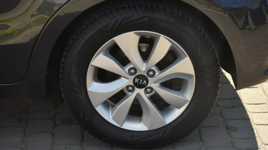 KIA Rio -