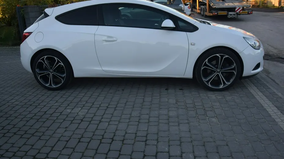 OPEL Astra -