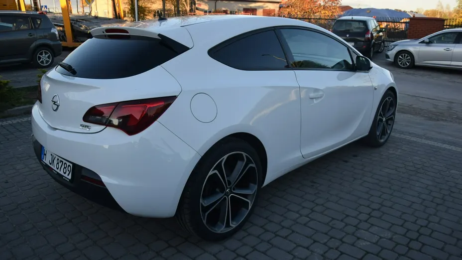 OPEL Astra -