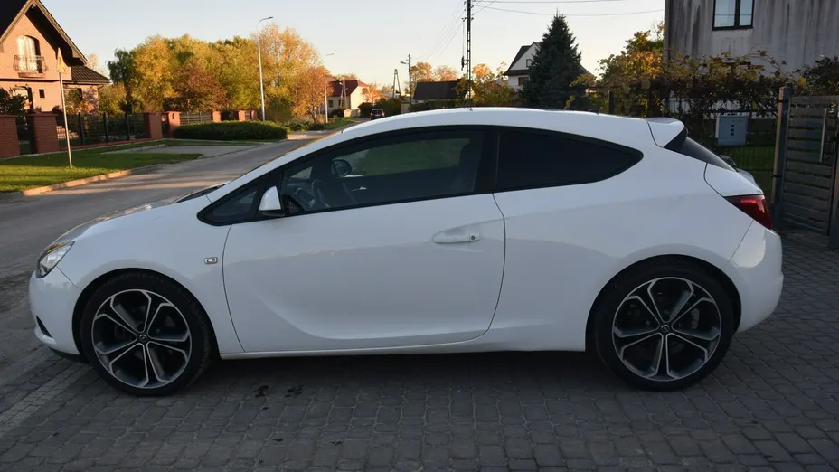 OPEL Astra -