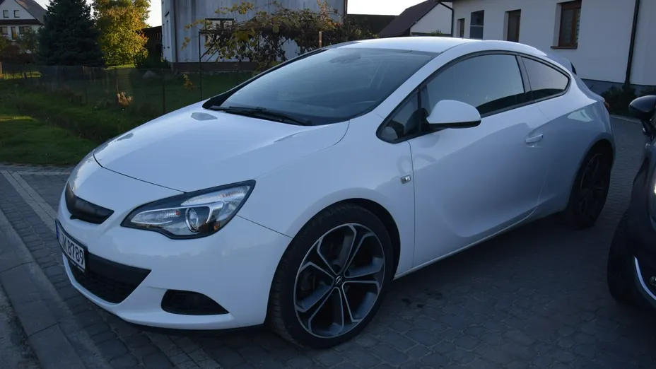 OPEL Astra -