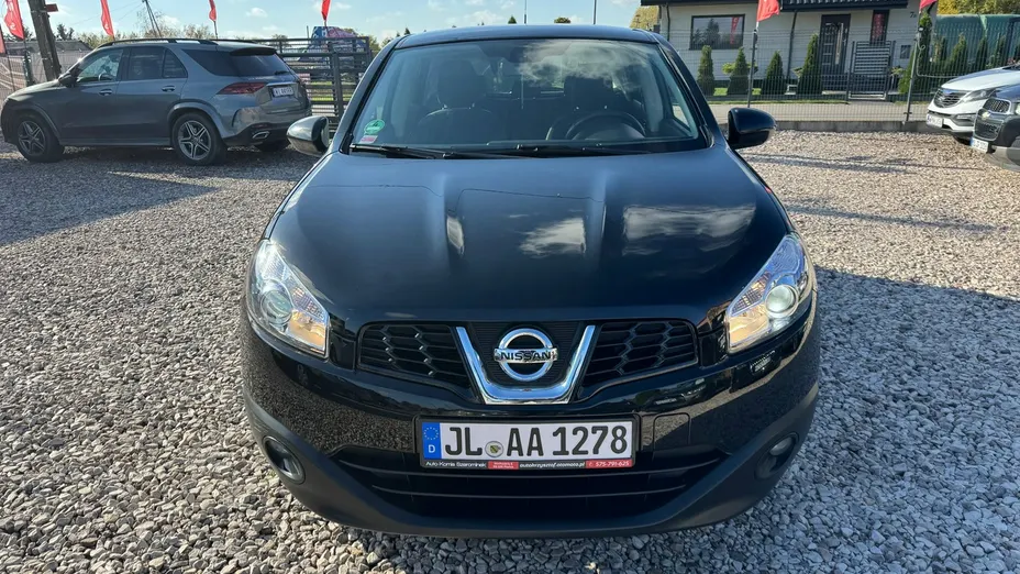 NISSAN Qashqai -