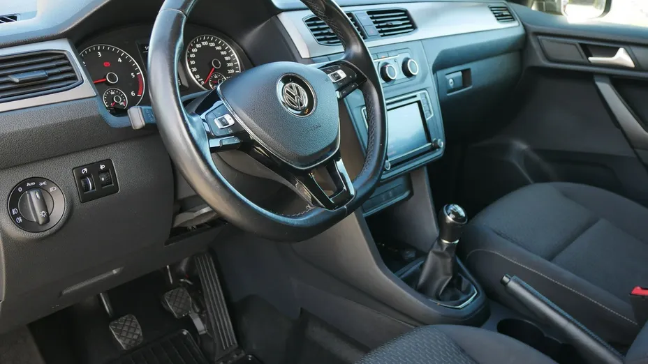 VOLKSWAGEN Caddy -
