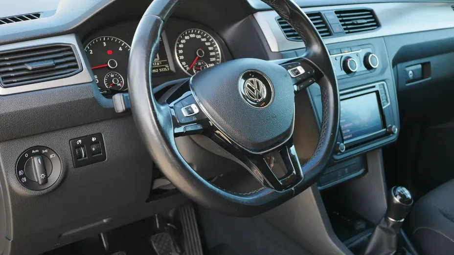 VOLKSWAGEN Caddy -
