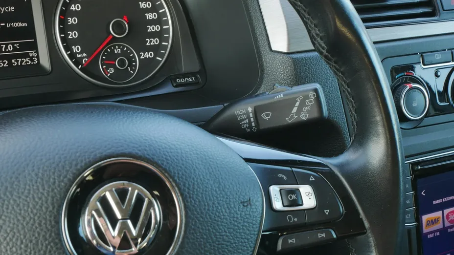 VOLKSWAGEN Caddy -
