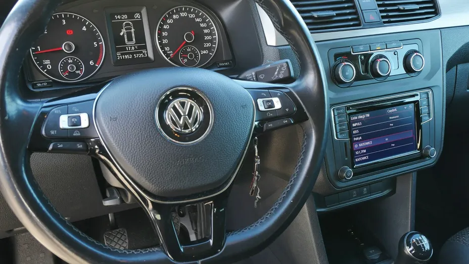 VOLKSWAGEN Caddy -