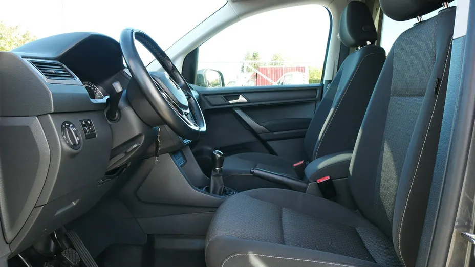 VOLKSWAGEN Caddy -