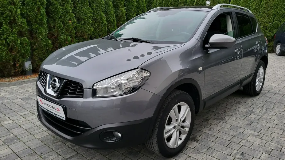 NISSAN Qashqai -