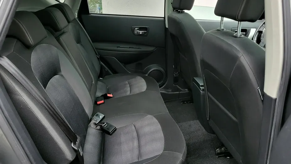 NISSAN Qashqai -