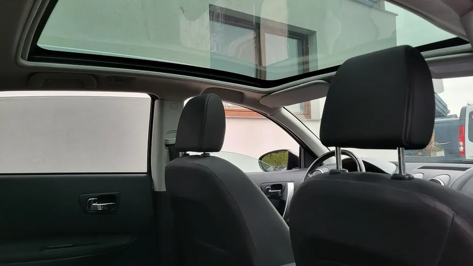 NISSAN Qashqai -