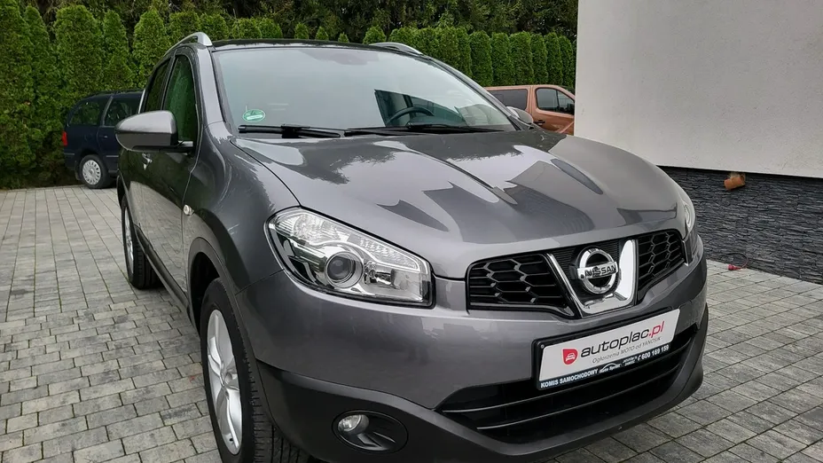 NISSAN Qashqai -