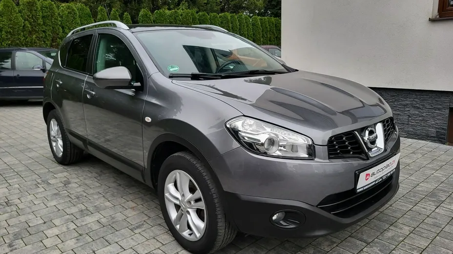 NISSAN Qashqai -