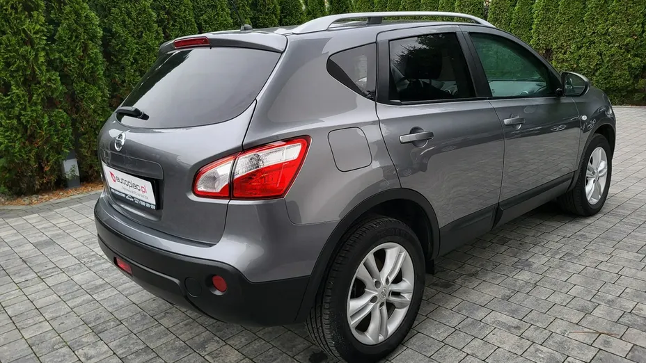 NISSAN Qashqai -