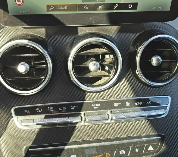 MERCEDES-BENZ GLC -