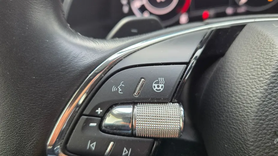 SKODA Superb -