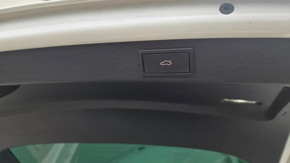 SKODA Superb -