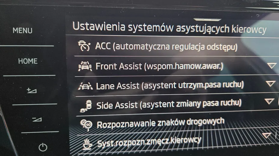 SKODA Superb -