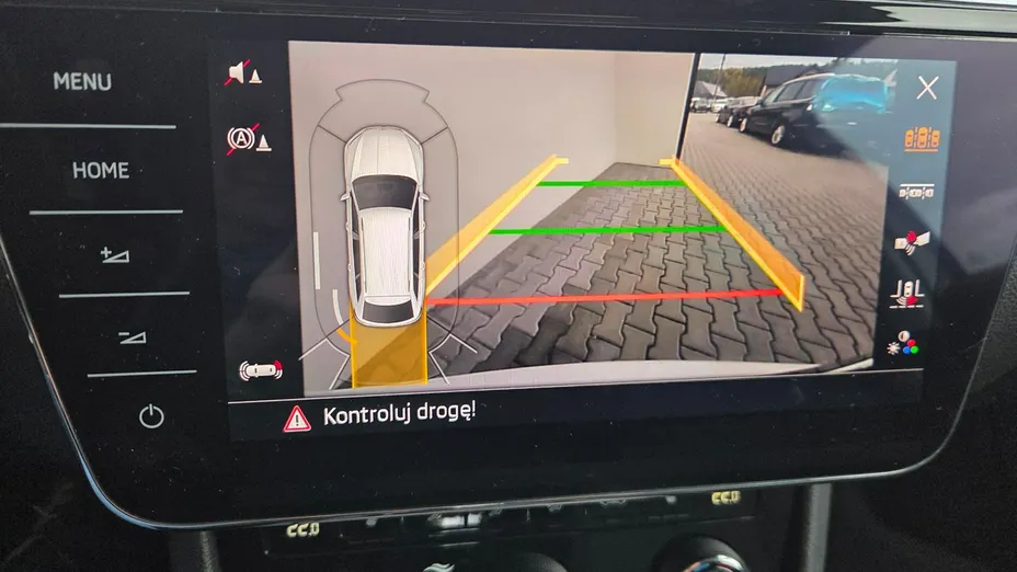 SKODA Superb -