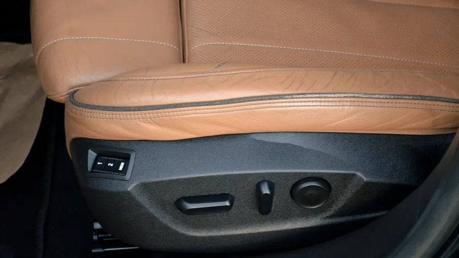 OPEL Insignia -