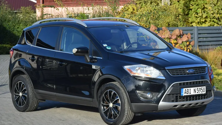 FORD Kuga -