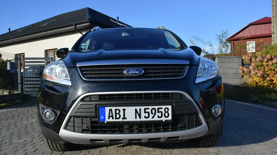 FORD Kuga -