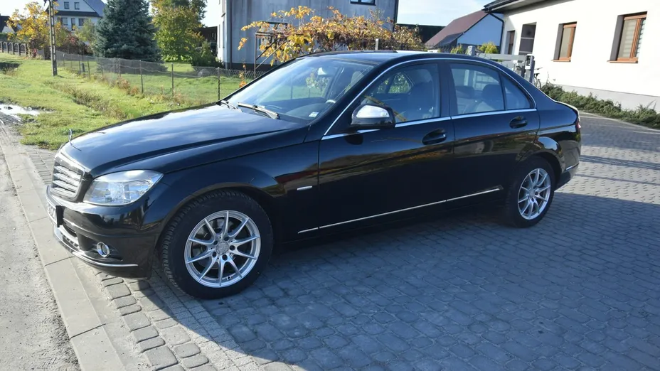 MERCEDES-BENZ C Klasa -